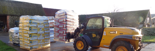 Loading pet feeds Oxfordshire